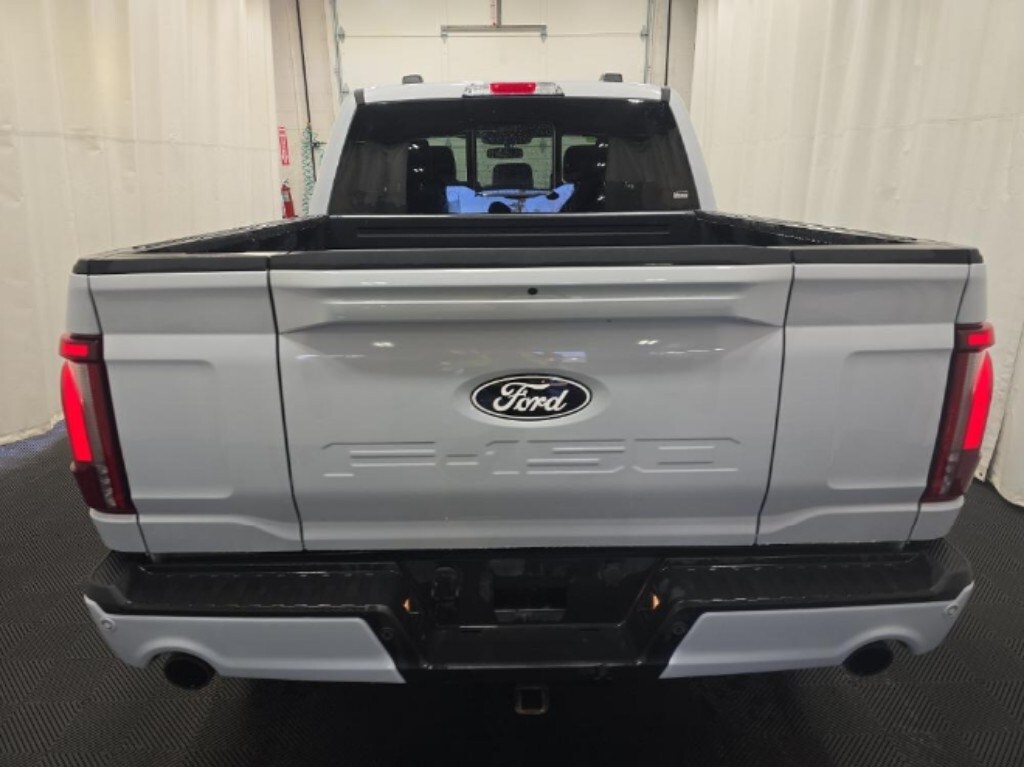 2025 Ford F-150 Lariat photo 3