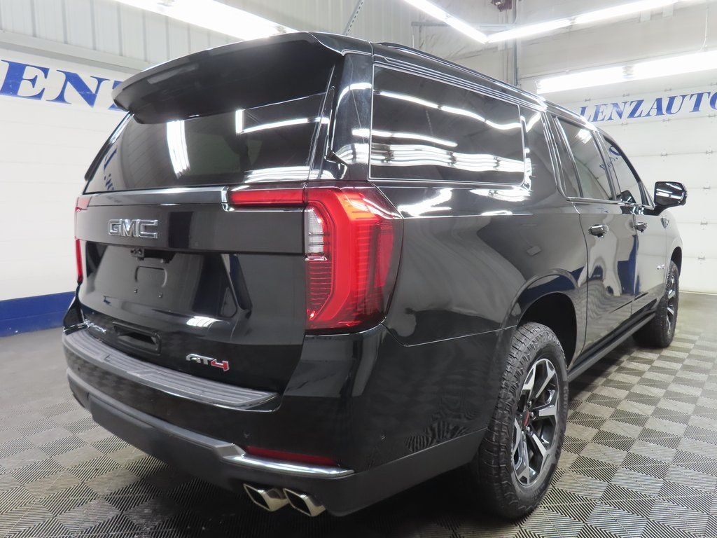 Used 2025 GMC Yukon XL AT4 4WD SUV