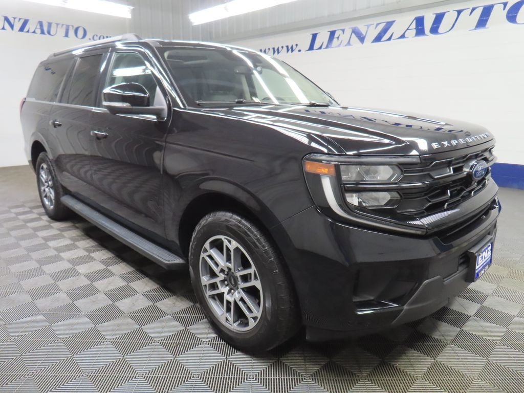 Used 2025 Ford Expedition Max Active 4WD SUV