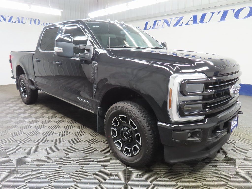 Used 2025 Ford F-250SD 4x4 Crew Cab Platinum Truck