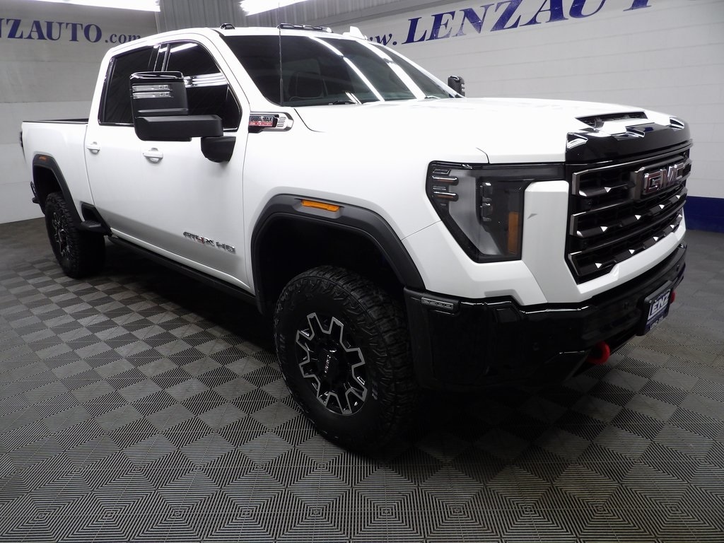 Used 2025 GMC Sierra 2500HD 4x4 Crew Cab AT4X Truck