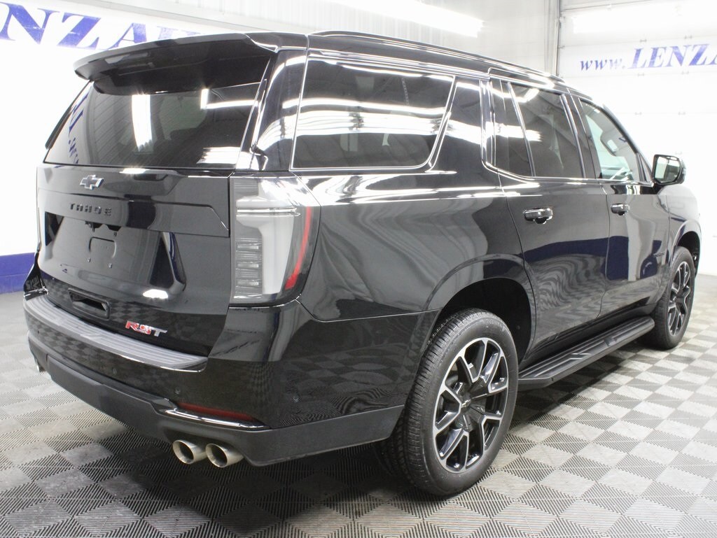 2025 Chevrolet Tahoe RST photo 4