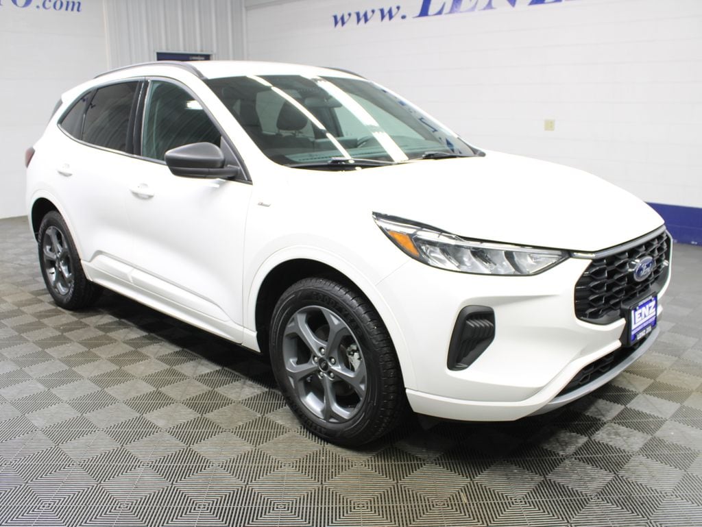 Used 2024 Ford Escape ST-Line AWD SUV