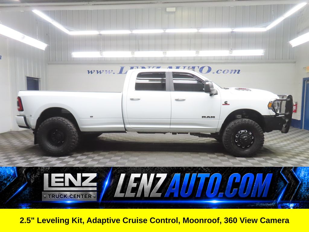 2024 RAM 3500 Laramie 4X4 Crew Cab LWB's photo