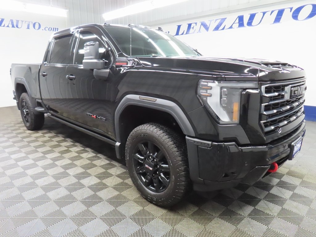 Used 2025 GMC Sierra 2500HD 4x4 Crew Cab AT4 Truck