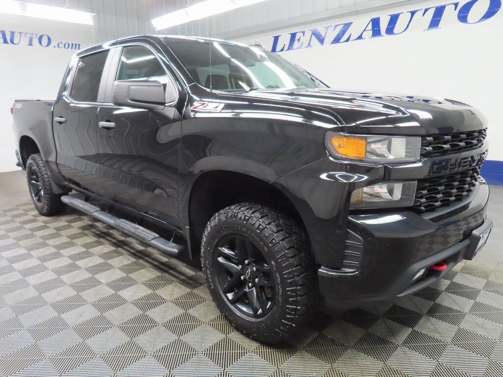 2020 Chevrolet Silverado 1500 Custom Trail Boss photo 2