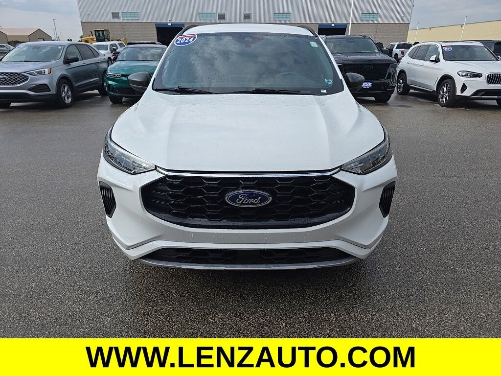 Used 2024 Ford Escape ST-Line AWD SUV
