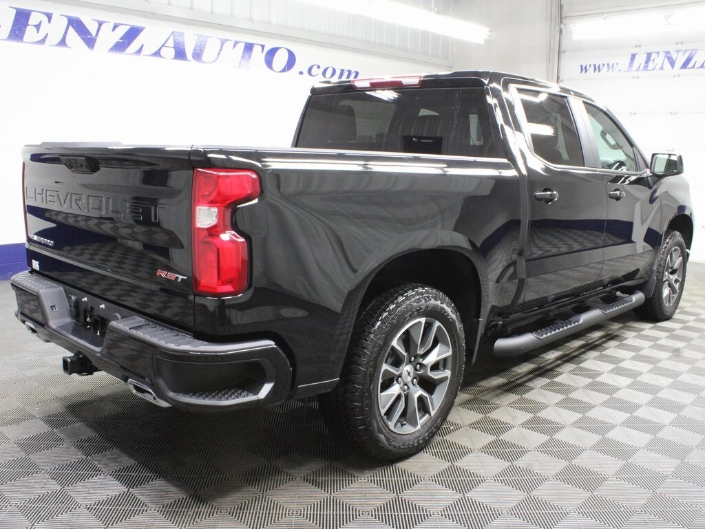 2025 Chevrolet Silverado 1500 RST photo 4