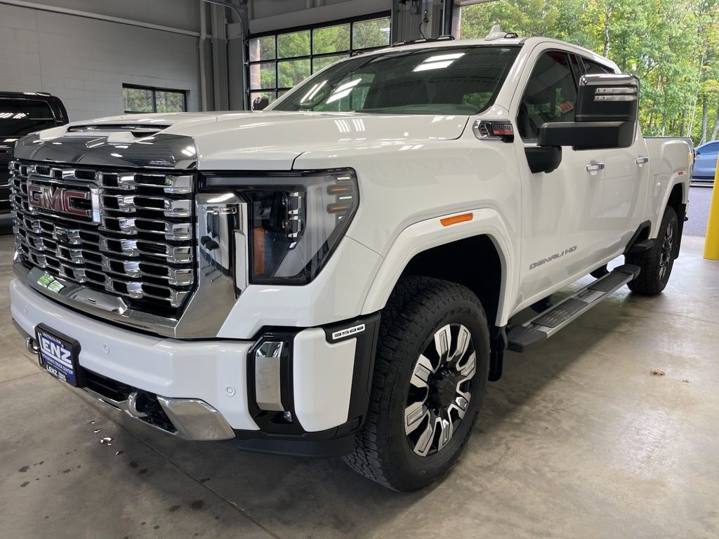 Used 2024 GMC Sierra 3500HD 4x4 Crew Cab Denali SRW Truck