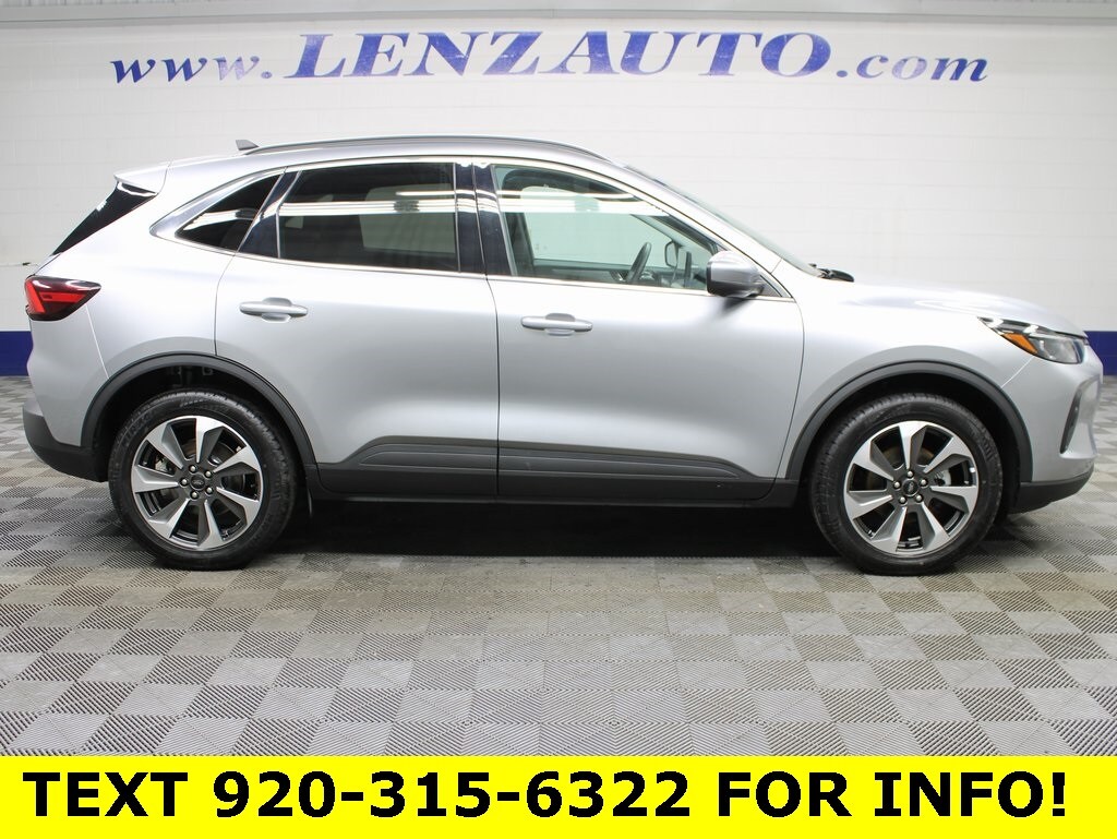 2024 Ford Escape Platinum photo 2