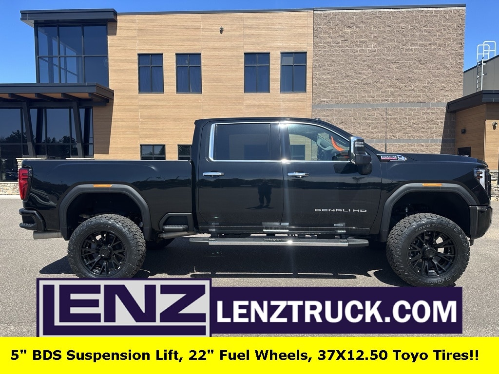 2024 GMC Sierra 2500HD Denali's photo