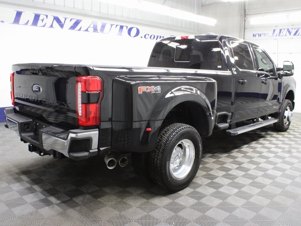 2024 Ford F-350 photo 3