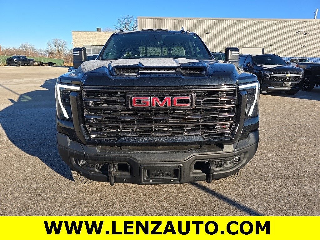 2025 Gmc Sierra HD AT4X photo 2