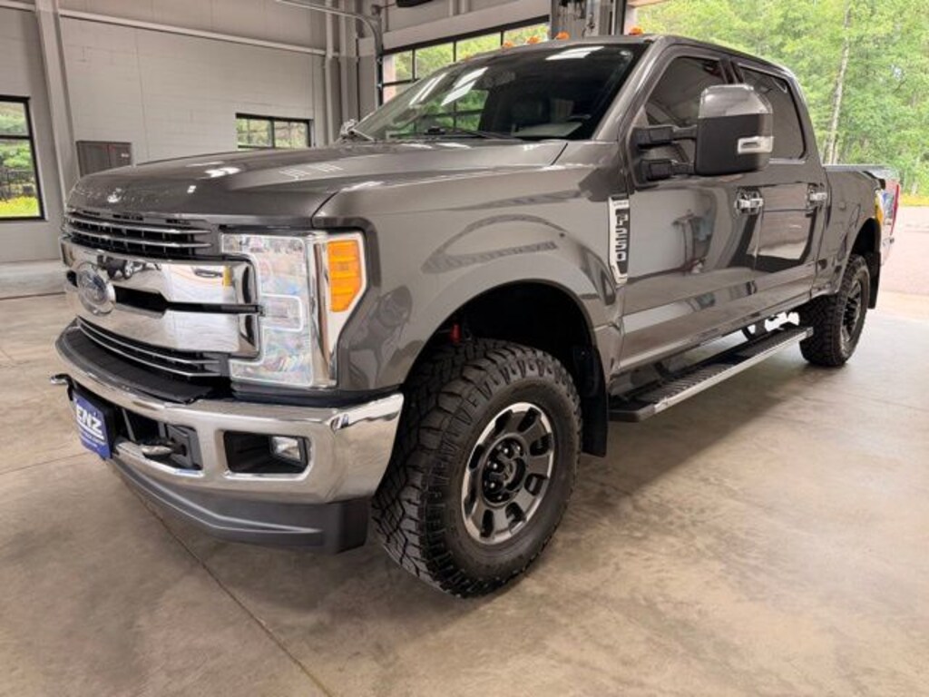 Used 2017 Ford F-250SD Lariat Truck