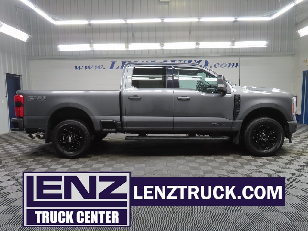 2023 Ford F-250 Super Duty Lariat's photo
