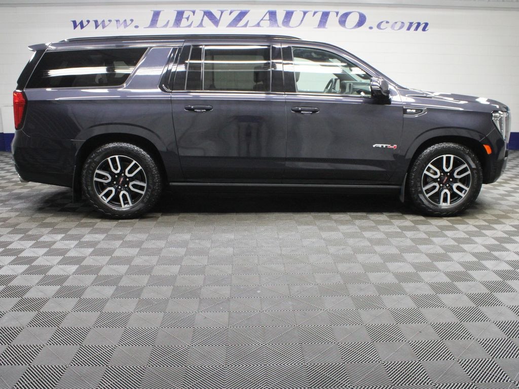 Used 2024 GMC Yukon XL AT4 4WD SUV