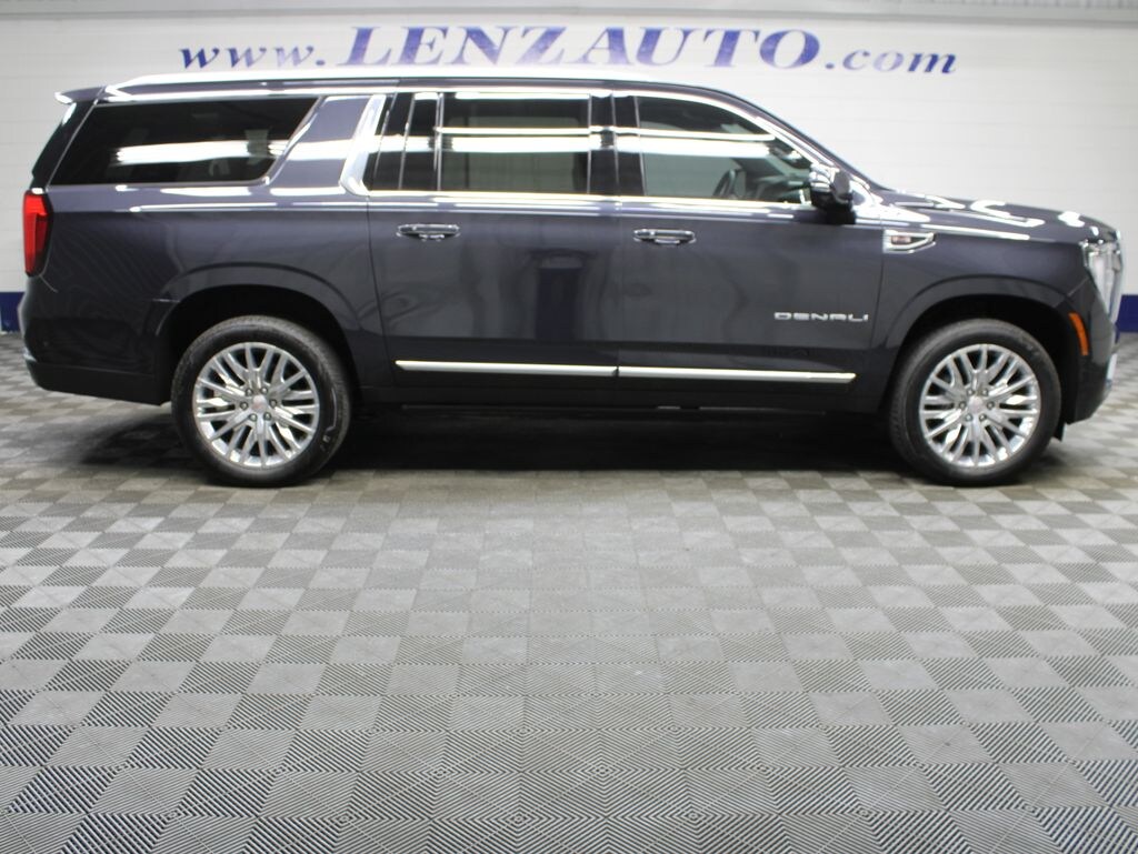 Used 2025 GMC Yukon XL Denali 4WD SUV