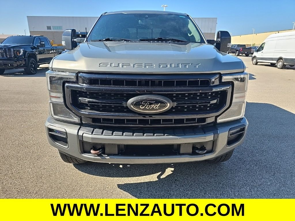 Used 2020 Ford F-250SD 4x4 Crew Cab Lariat Truck