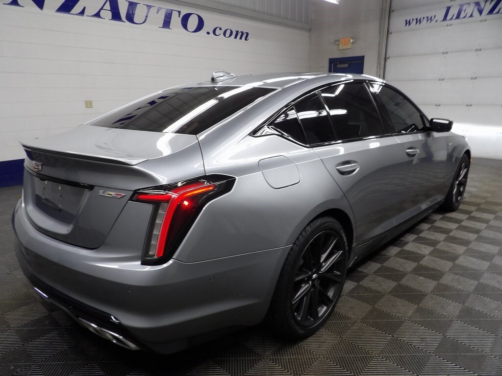 2023 Cadillac CT5 V photo 3