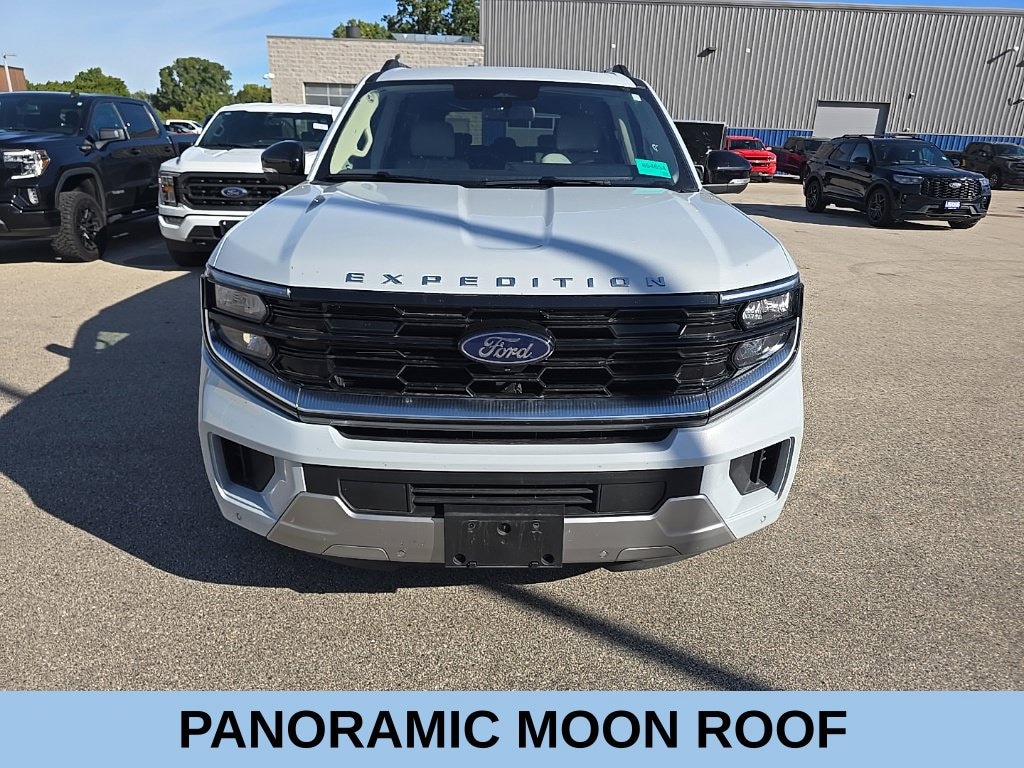Used 2025 Ford Expedition Platinum 4WD SUV