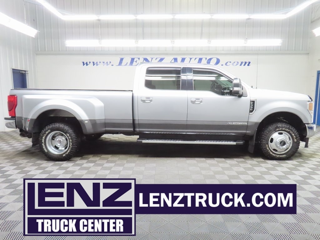 2020 Ford F-350 Super Duty Lariat's photo