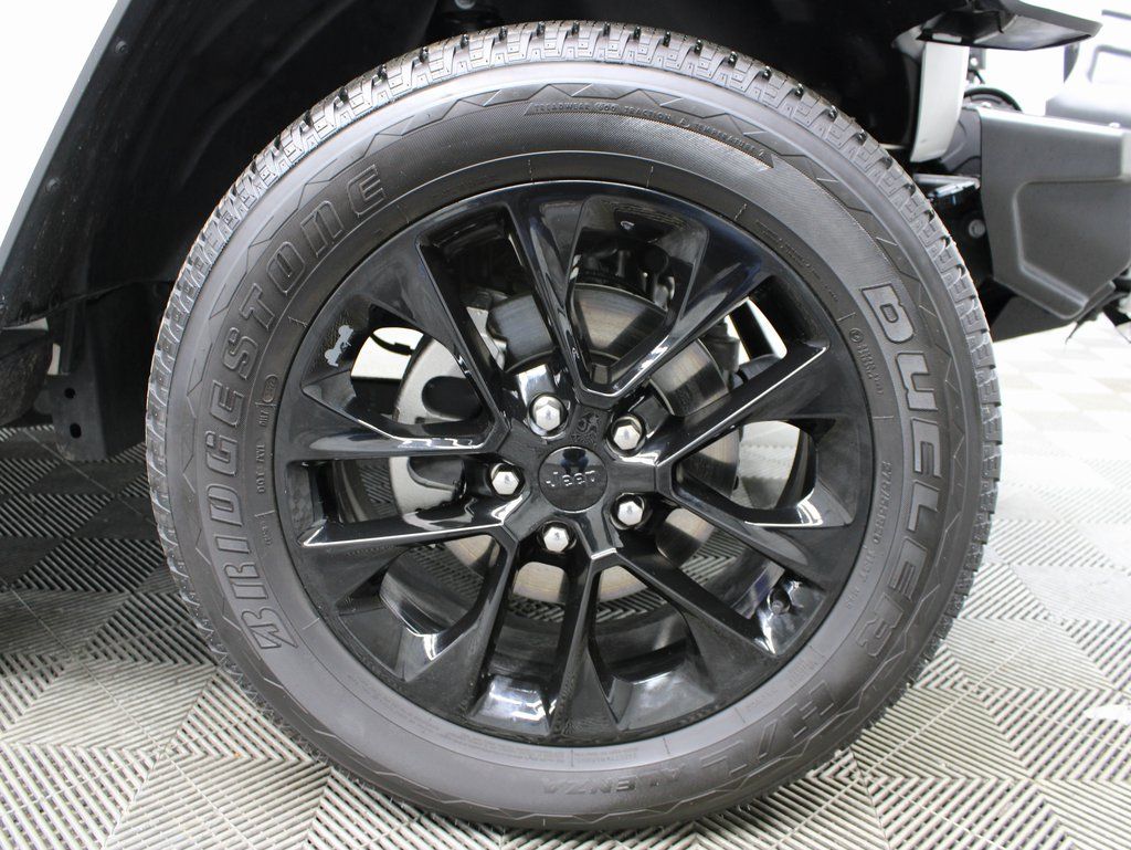 2023 Jeep Wrangler 4-Door Sahara High Altitude - Photo 8
