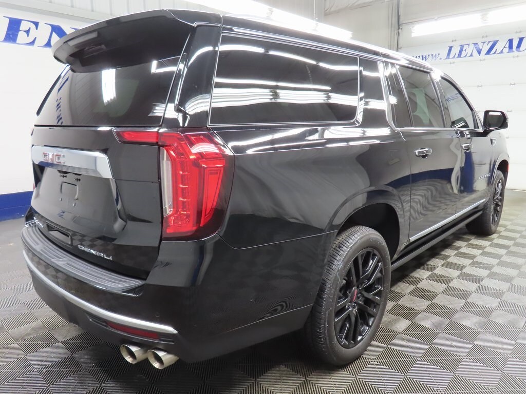 2023 Gmc Yukon XL Denali photo 3