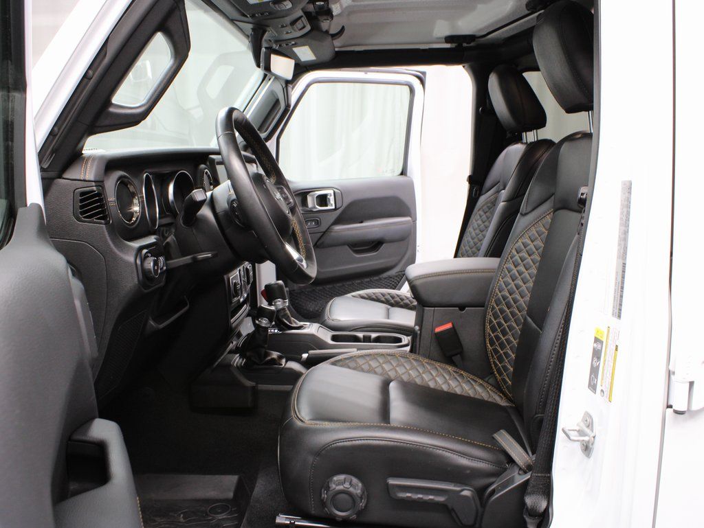 2023 Jeep Wrangler 4-Door Sahara High Altitude - Photo 9