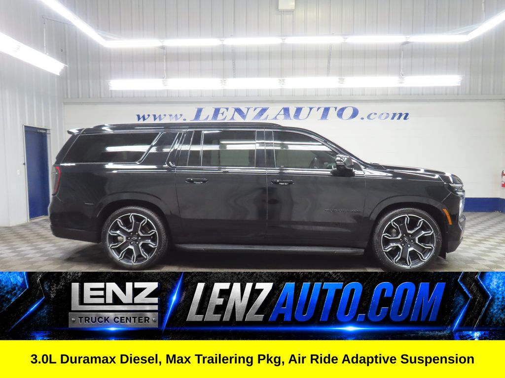 2025 Chevrolet Suburban RST 4X4's photo
