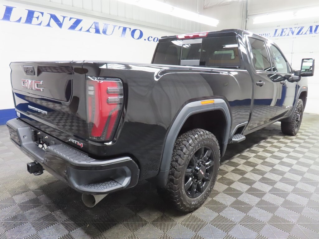Used 2025 GMC Sierra 2500HD 4x4 Crew Cab AT4 Truck