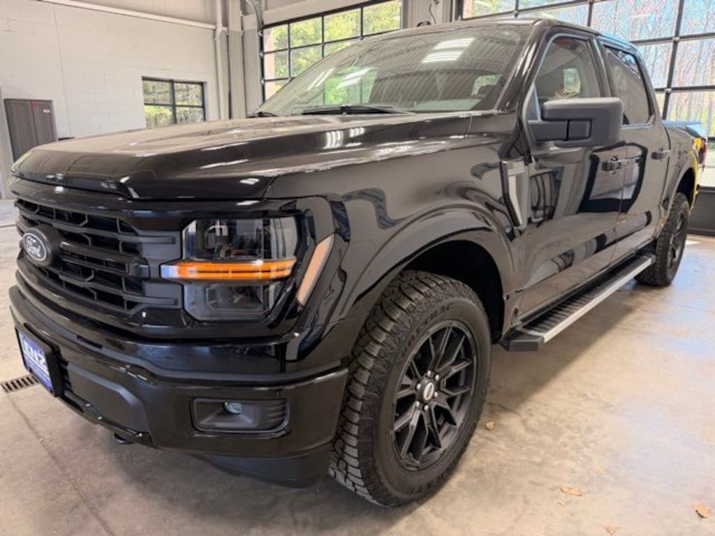 Used 2025 Ford F-150 4x4 SuperCrew XLT Truck