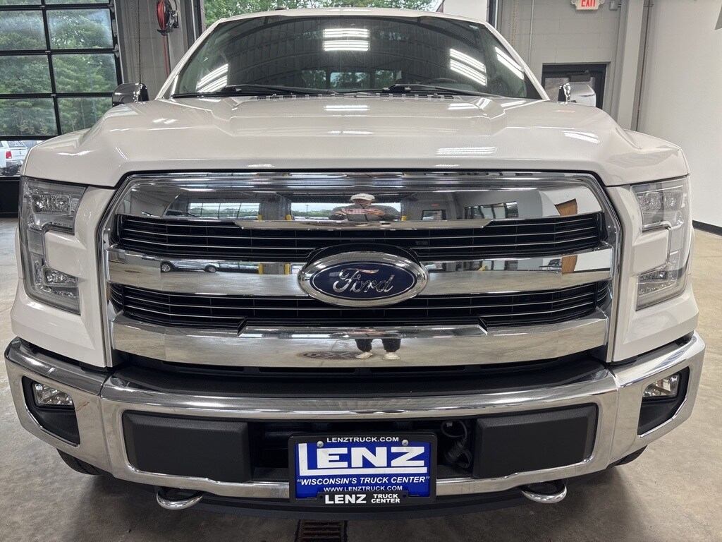 2016 Ford F-150 Lariat photo 2