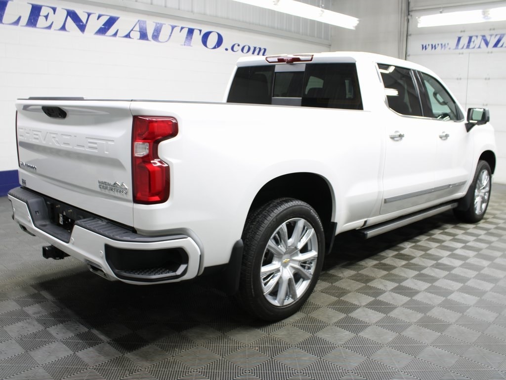 Used 2024 Chevrolet Silverado 1500 4x4 Crew Cab High Country Truck