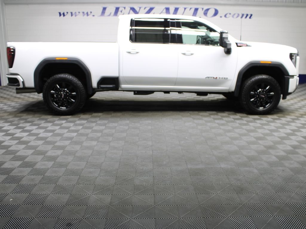 Used 2026 GMC Sierra 2500HD 4x4 Crew Cab AT4 Truck