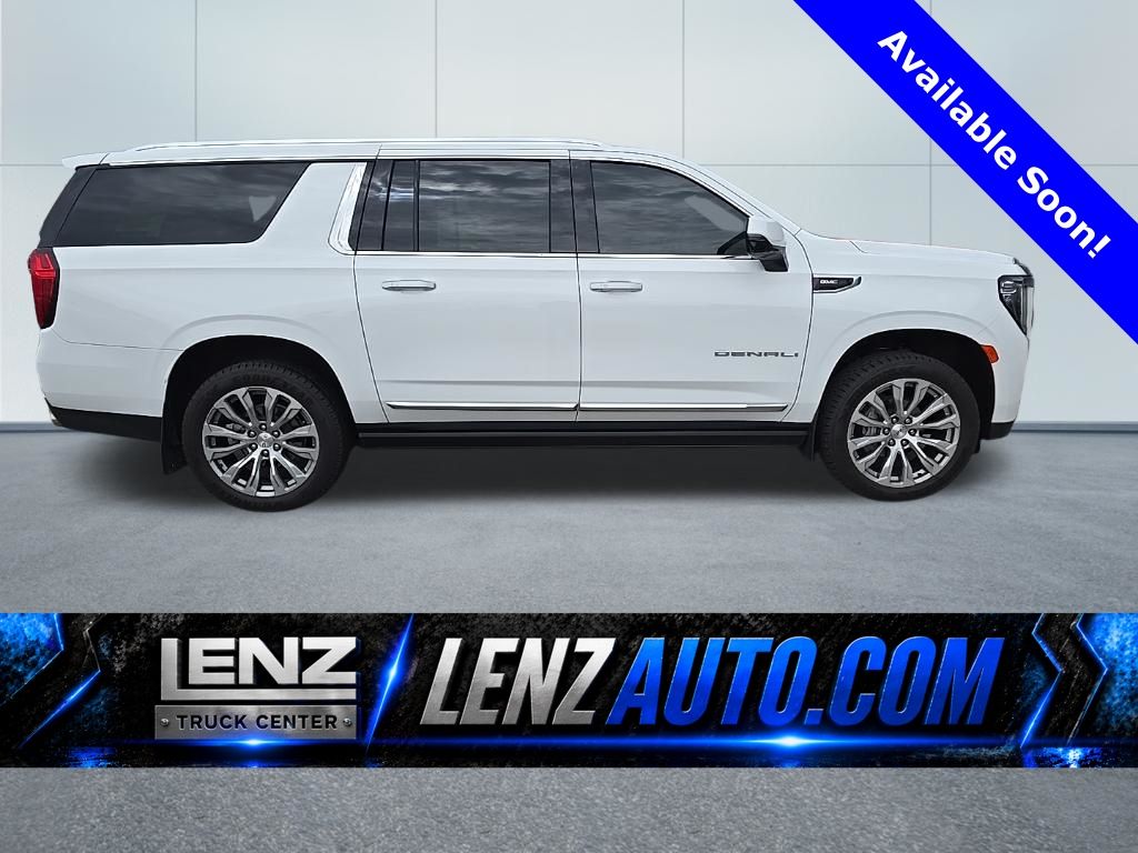 2023 GMC Yukon Denali AWD's photo