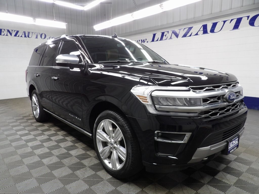 2024 Ford Expedition Platinum photo 2