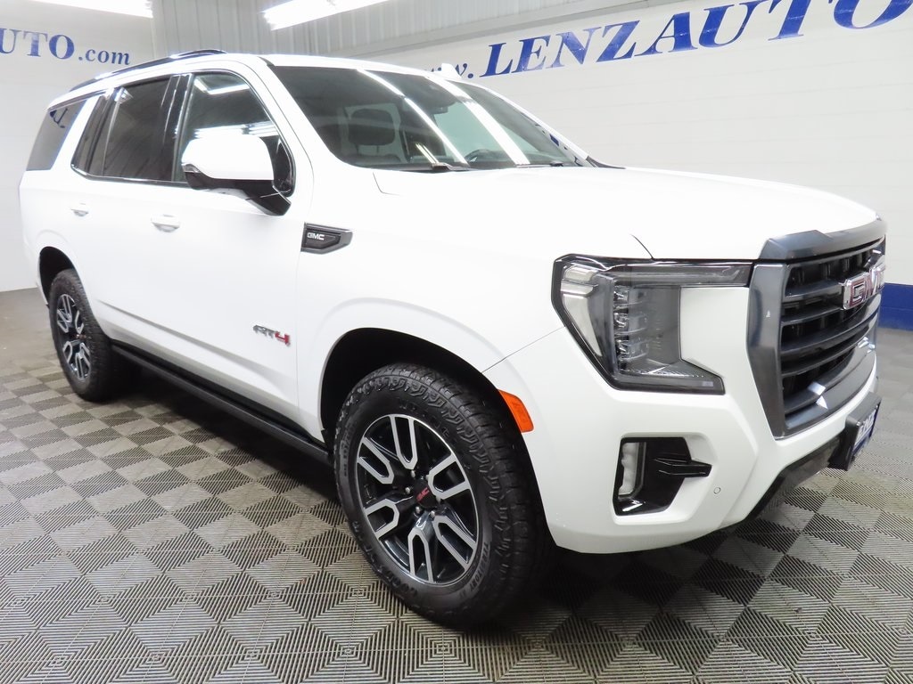 Used 2024 GMC Yukon AT4 4WD SUV