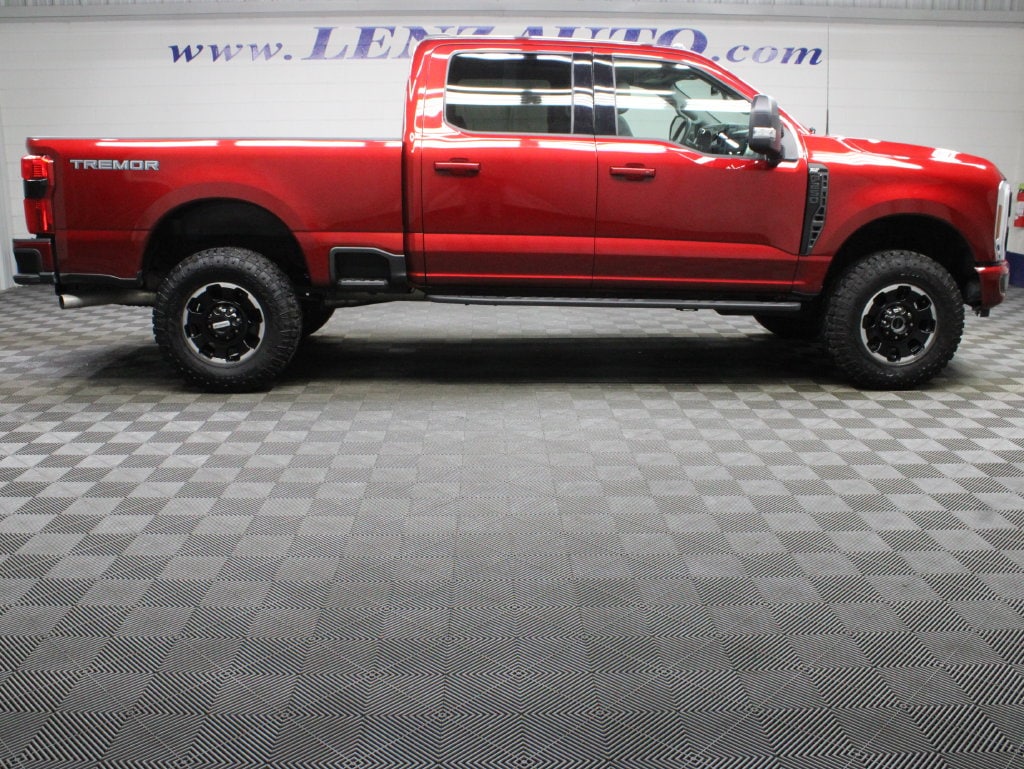 Used 2025 Ford F-250SD 4x4 Crew Cab XLT Truck