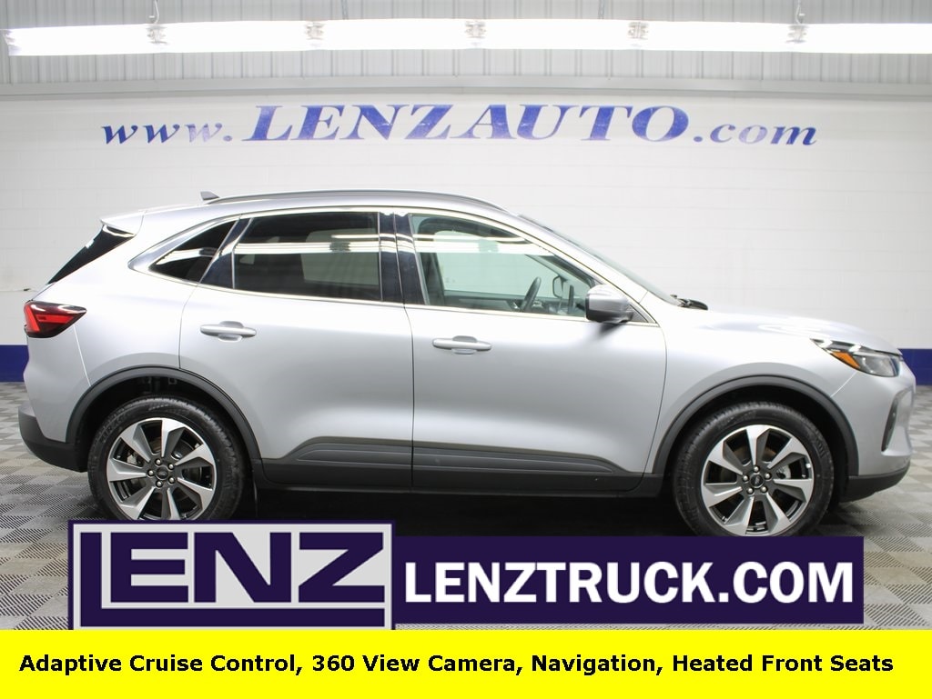 2024 Ford Escape Platinum's photo