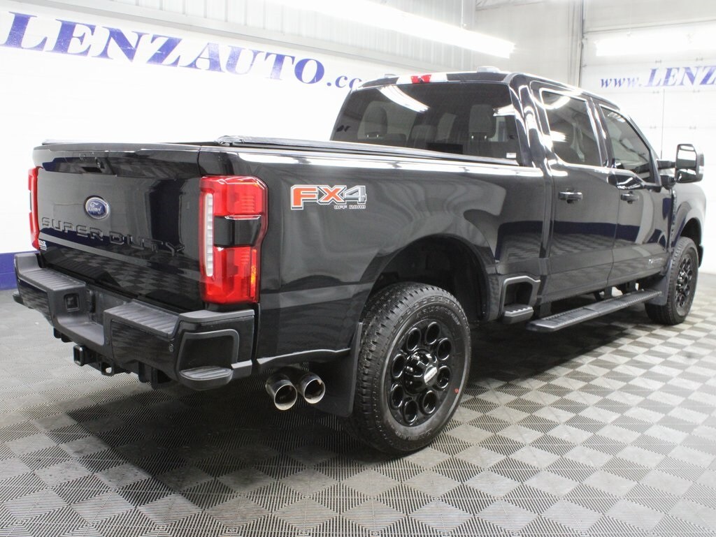 2023 Ford F-250 photo 2