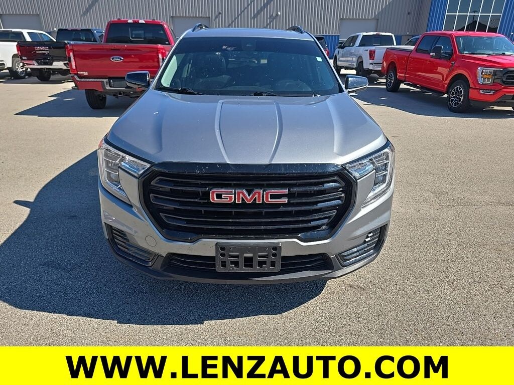 Used 2024 GMC Terrain SLE AWD SUV