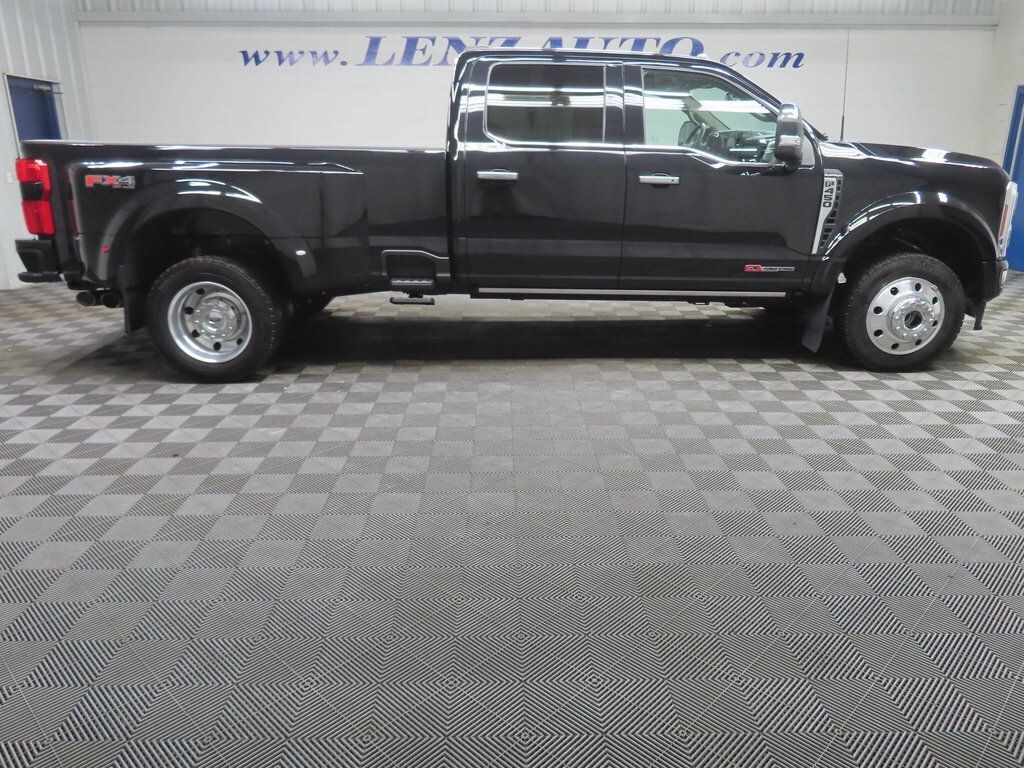 Used 2025 Ford F-450SD 4x4 Crew Cab Platinum DRW Truck