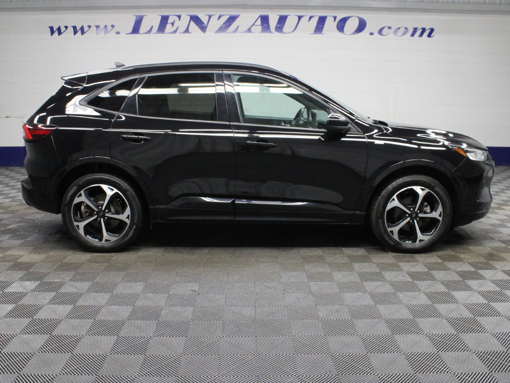 Used 2024 Ford Escape ST-Line Select AWD SUV