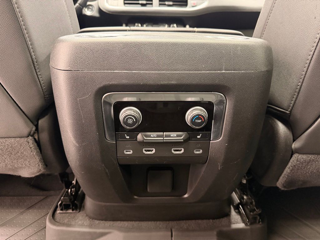 2024 Chevrolet Tahoe Premier - Photo 20
