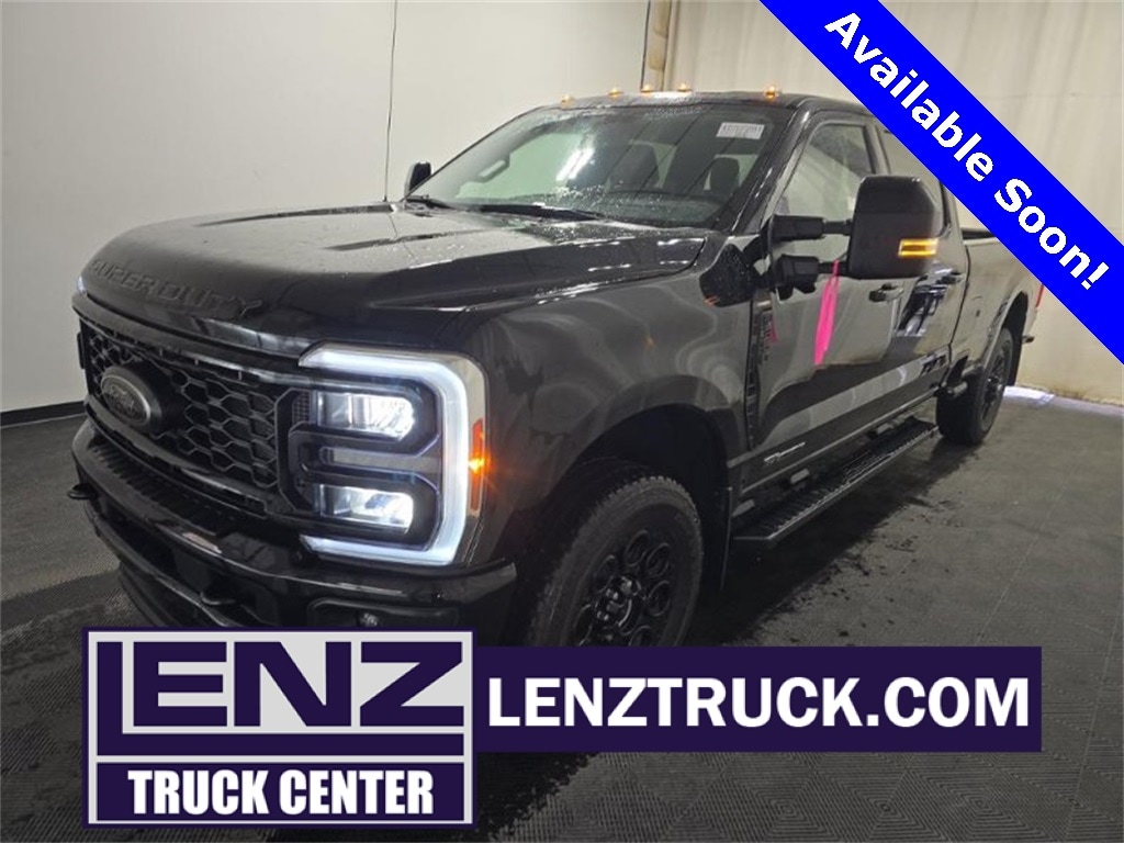 Used 2025 Ford F-350SD Lariat Truck