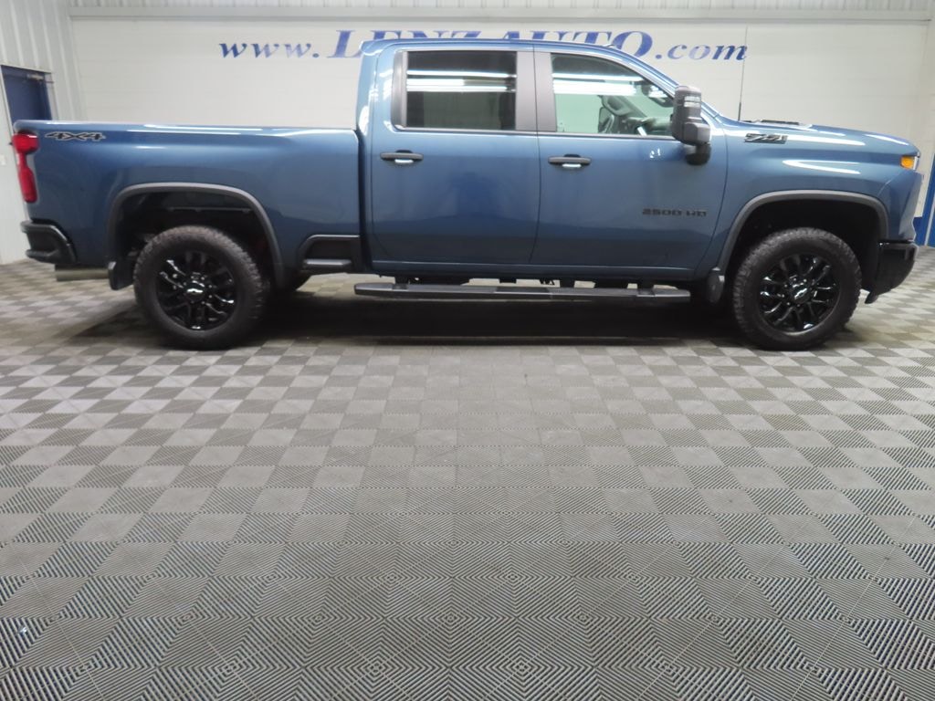 Used 2025 Chevrolet Silverado 2500HD 4x4 Crew Cab Custom Truck