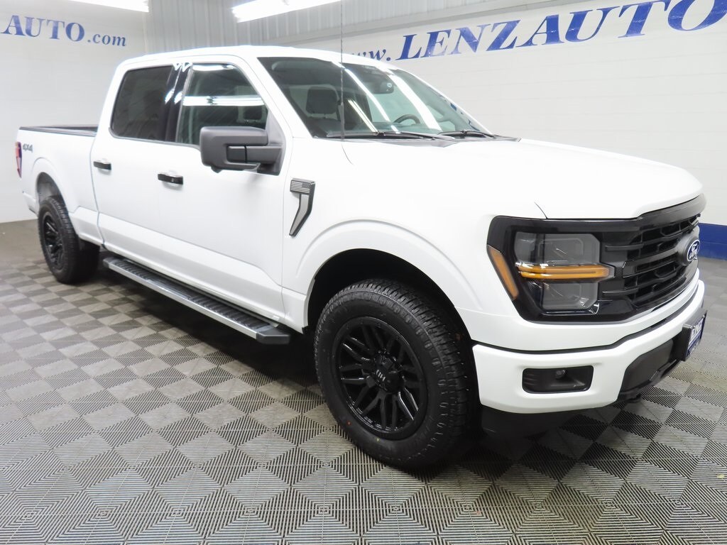 2024 Ford F-150 XLT photo 3