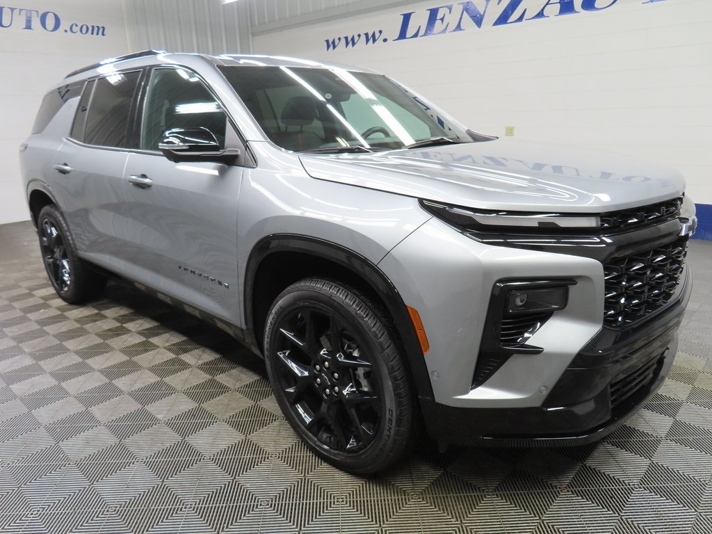 Used 2024 Chevrolet Traverse RS AWD SUV