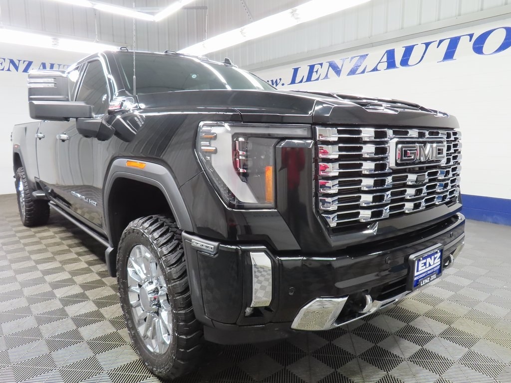 Used 2024 GMC Sierra 2500HD 4x4 Crew Cab Denali Truck