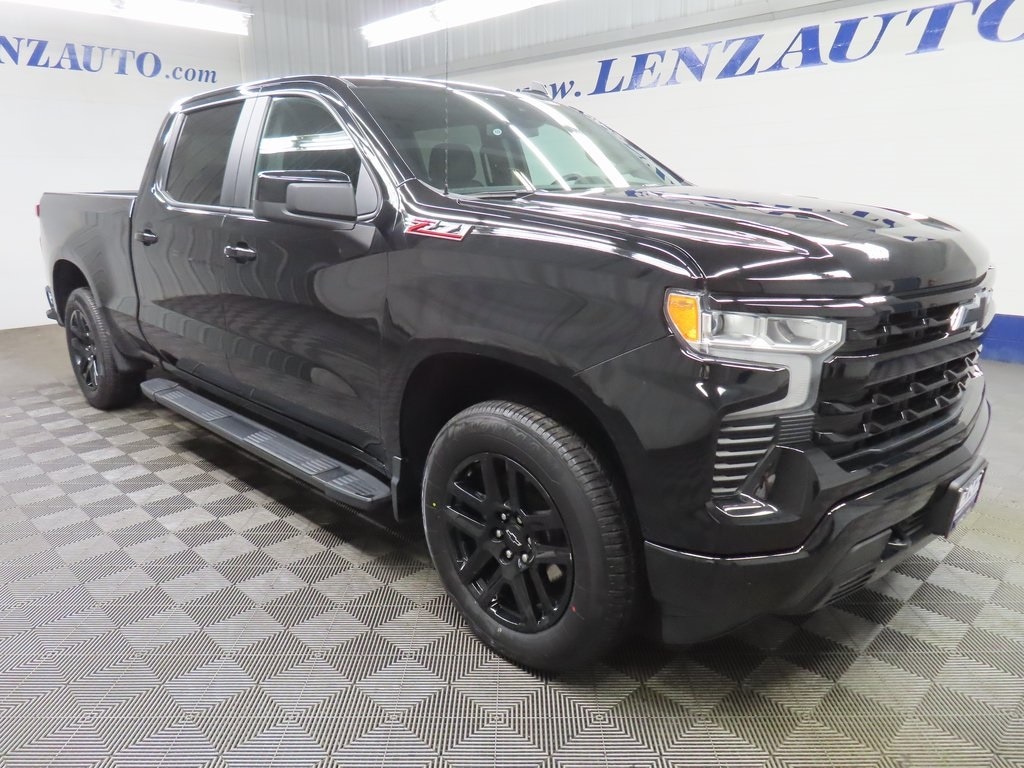 Used 2025 Chevrolet Silverado 1500 4x4 Crew Cab RST Truck